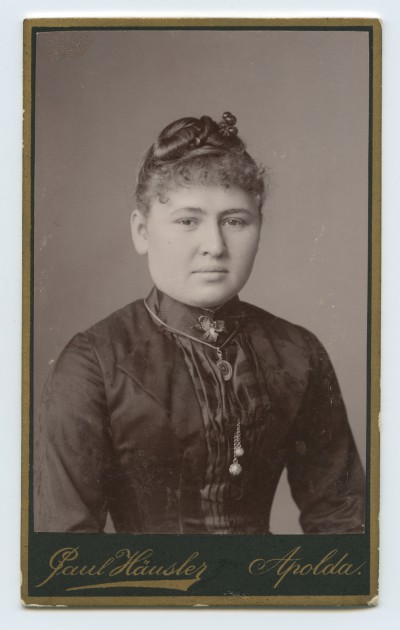 GFK-8-110 Portret kobiety GFK-8-110-1.jpg