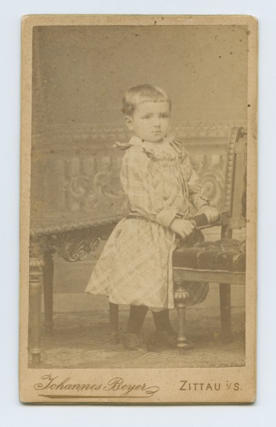 GFK-8-304 Portret dziecka GFK-8-304-1.jpg