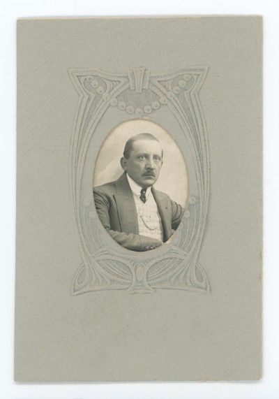 GFK-9-88 Portret mężczyzny GFK-9-88-1.jpg