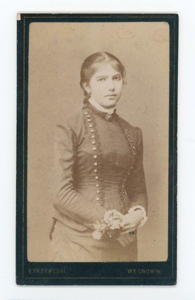 GFK-9-89 Portret kobiety GFK-9-89-1.jpg