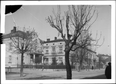 GFK-1-1033 Kamienice na rogu ulic: Unii Lubelskiej i Dąbrowsk GFK-I-1033.jpg