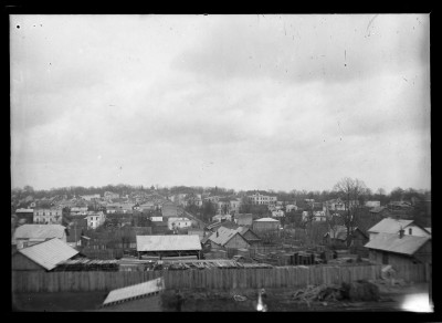 Panorama Łańcuta, widoczne m.in. Willa Duża Reichardówka, budynek Gimnazjum przy ul. Mickiewicza, fragment Zamku