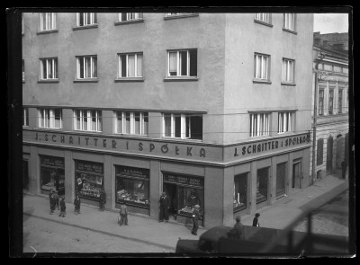 Sklep Schaitter i Spółka na skrzyżowaniu ulic Grunwaldzkiej i Matejki w Rzeszowie