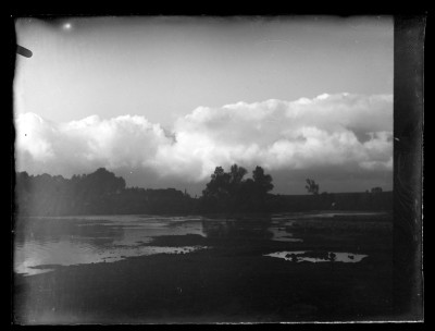 GFK-1-1660 Pejzaż z rzeką GFK-I-1660.jpg