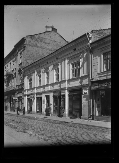 GFK-1-1015 Kamienice przy ulicy Grunwaldzkiej w Rzeszowie GFK-1-1015.jpg