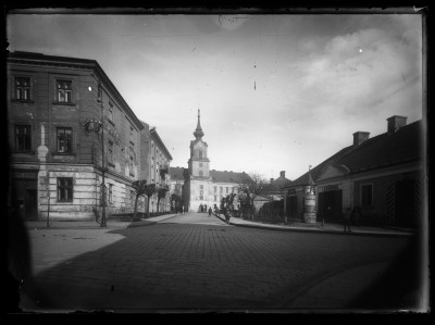 Widok na Zamek Lubomirskich w Rzeszowie od strony ulicy Józefa Kraszewskiego