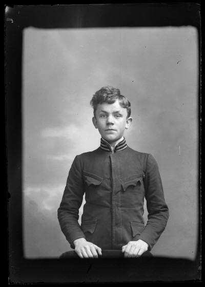 GFK-1-844 Portret gimnazjalisty GFK-1-844.jpg