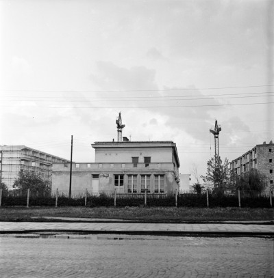 GFK-3-451 Żłobek przy ul. gen. Jarosława Dąbrowskiego i w budowie bloki  nr 10 i 18  przy ul. Bolesława Krzywoustego w Rzeszowie GFK-3-451.jpg