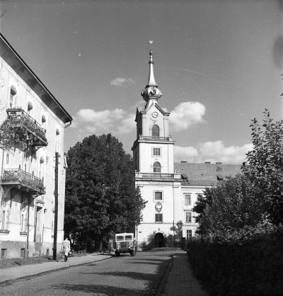 Zamek Lubomirskich na placu Gwardii Ludowej w Rzeszowie, obecnie plac Śreniawitów