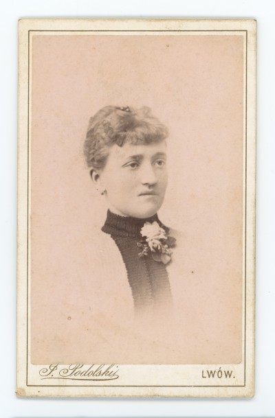 GFK-9-64 Portret kobiety GFK-9-64-1.jpg