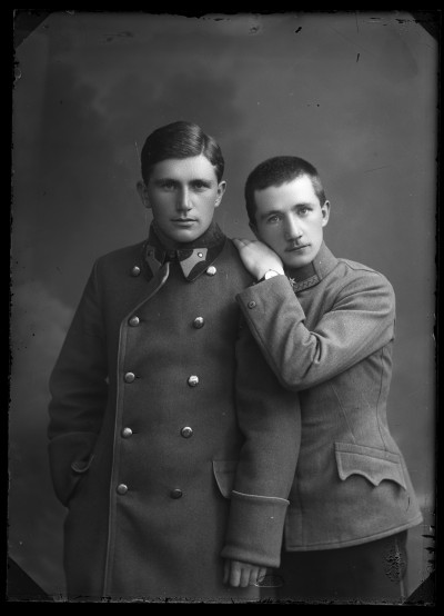 Portret Oswalda i Franza - kuzynów Januszów, synów siostry Leopoldyny Janusz, w atelier