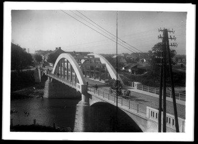 Most drogowy na Wisłoku w ciągu ul. Lwowskiej w Rzeszowie w Rzeszowie, otwarty 21.05.1928 r.