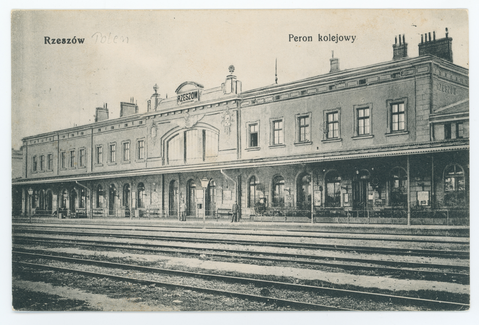 Rzeszów. Peron kolejowy