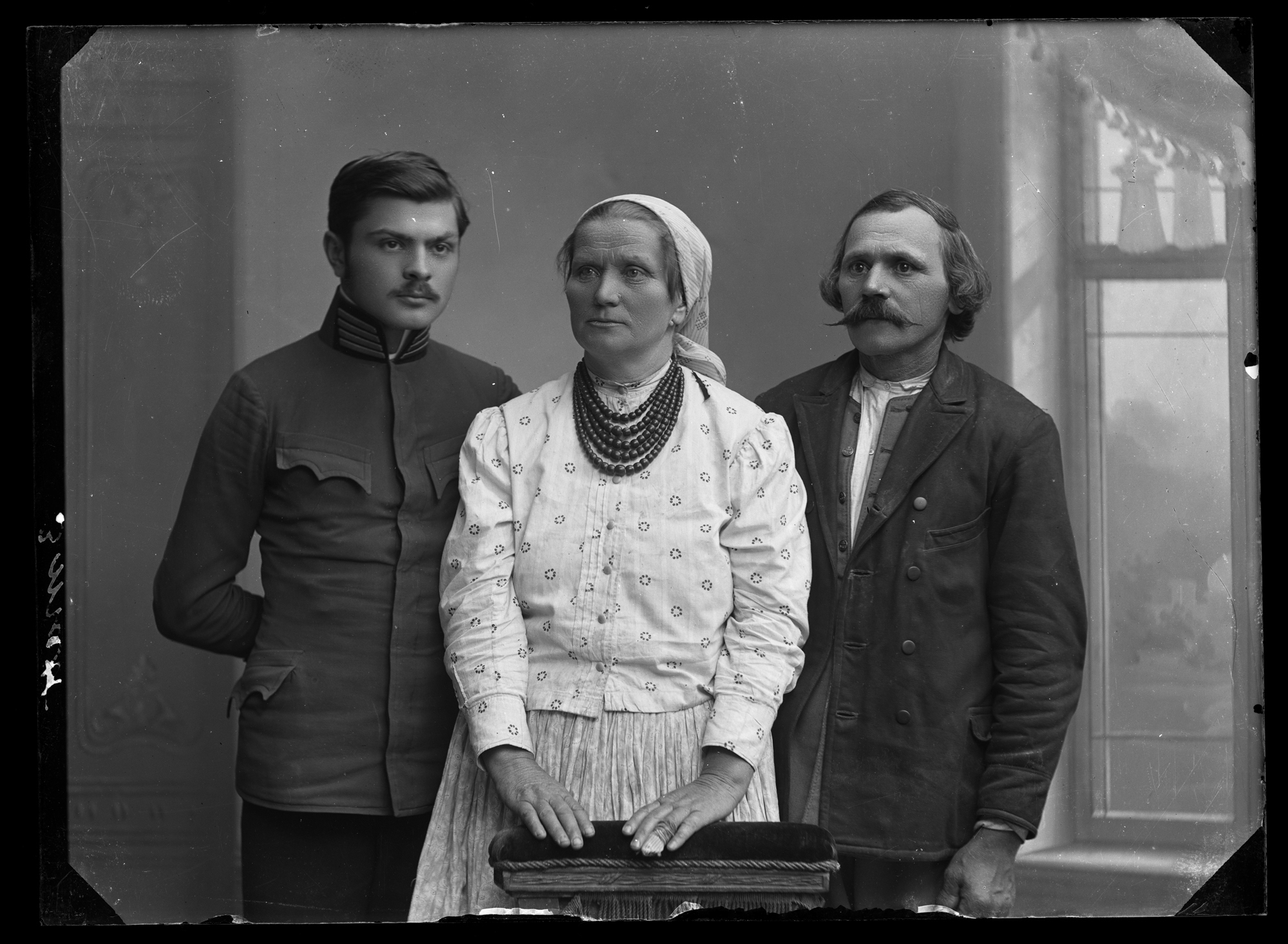Portret rodziców z synem 