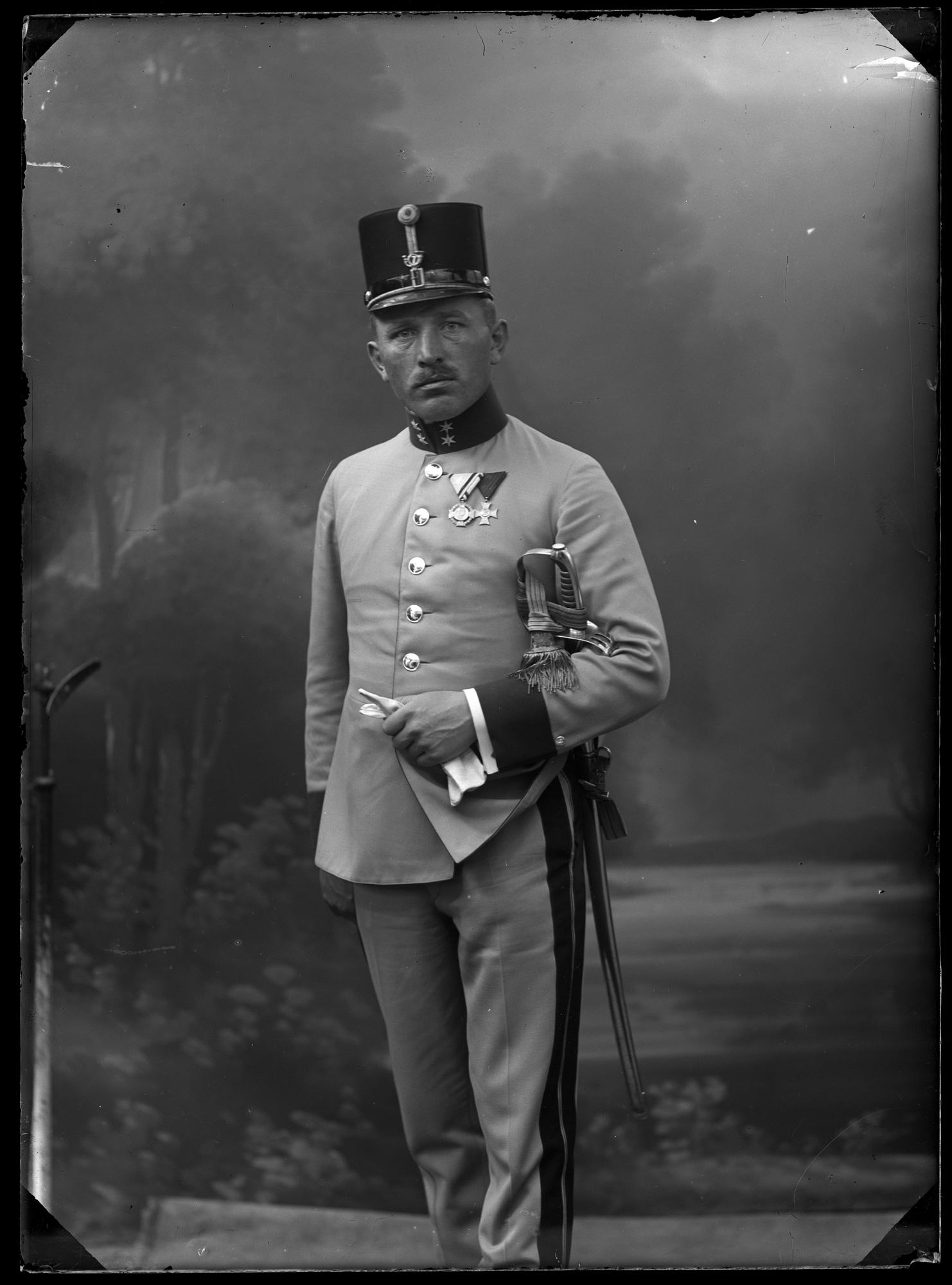 Portret żołnierza armii austro-węgierskiej w atelier